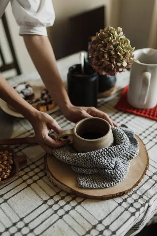 Entspannende Tasse Tee zum Relaxen